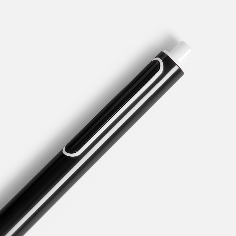 Ручка шариковая Outliner, черная с белым, синяя с белым. Артикул р21810