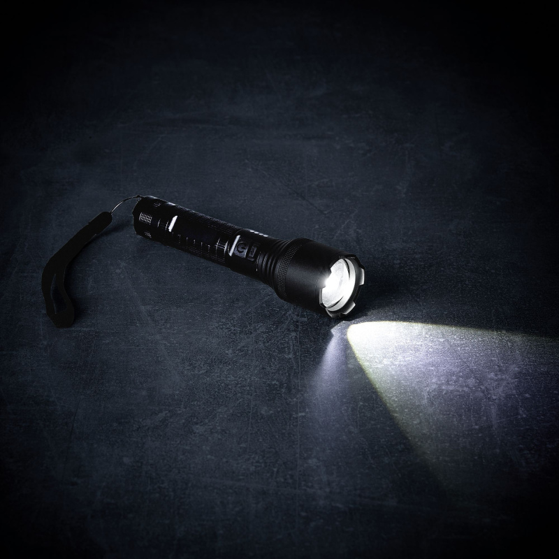 Фонарь аккумуляторный с фокусировкой луча FarSee, черный. Артикул р63058.30